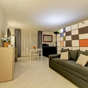Apartment Fermata San Pietro - Con Parcheggio, Rome